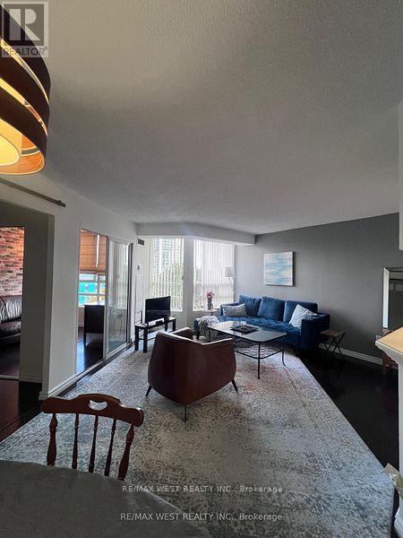407 - 50 Kingsbridge Garden Circle, Mississauga, Ontario  L5R 1Y2 - Photo 2 - W12119055
