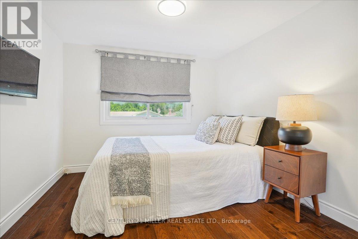 242 Slater Crescent, Oakville, Ontario  L6K 2C8 - Photo 24 - W12119085