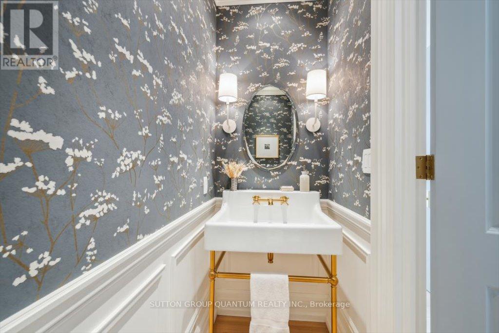 192 Watson Avenue, Oakville (Oo Old Oakville), Ontario  L6J 3T8 - Photo 21 - W12119103