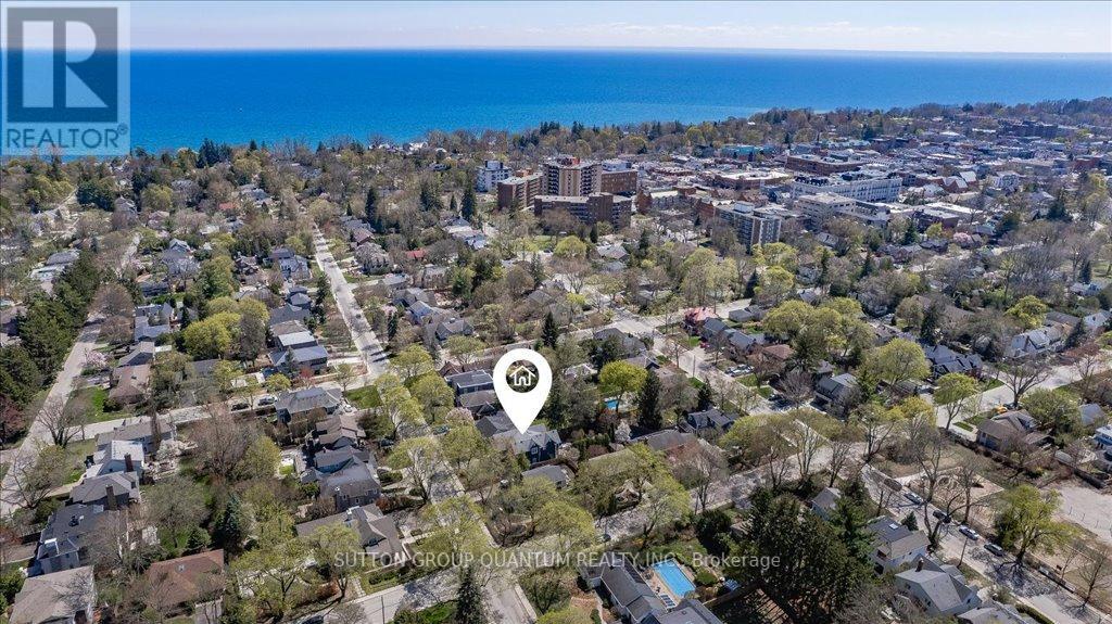 192 Watson Avenue, Oakville (Oo Old Oakville), Ontario  L6J 3T8 - Photo 50 - W12119103