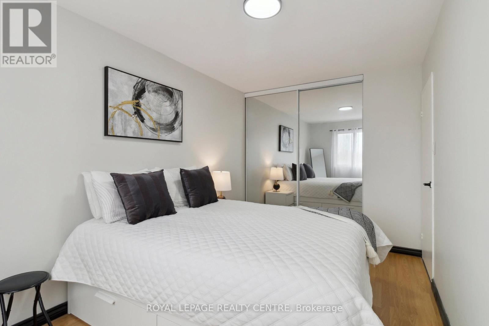 214 - 2001 Bonnymede Drive, Mississauga, Ontario  L5J 4H8 - Photo 23 - W12119104