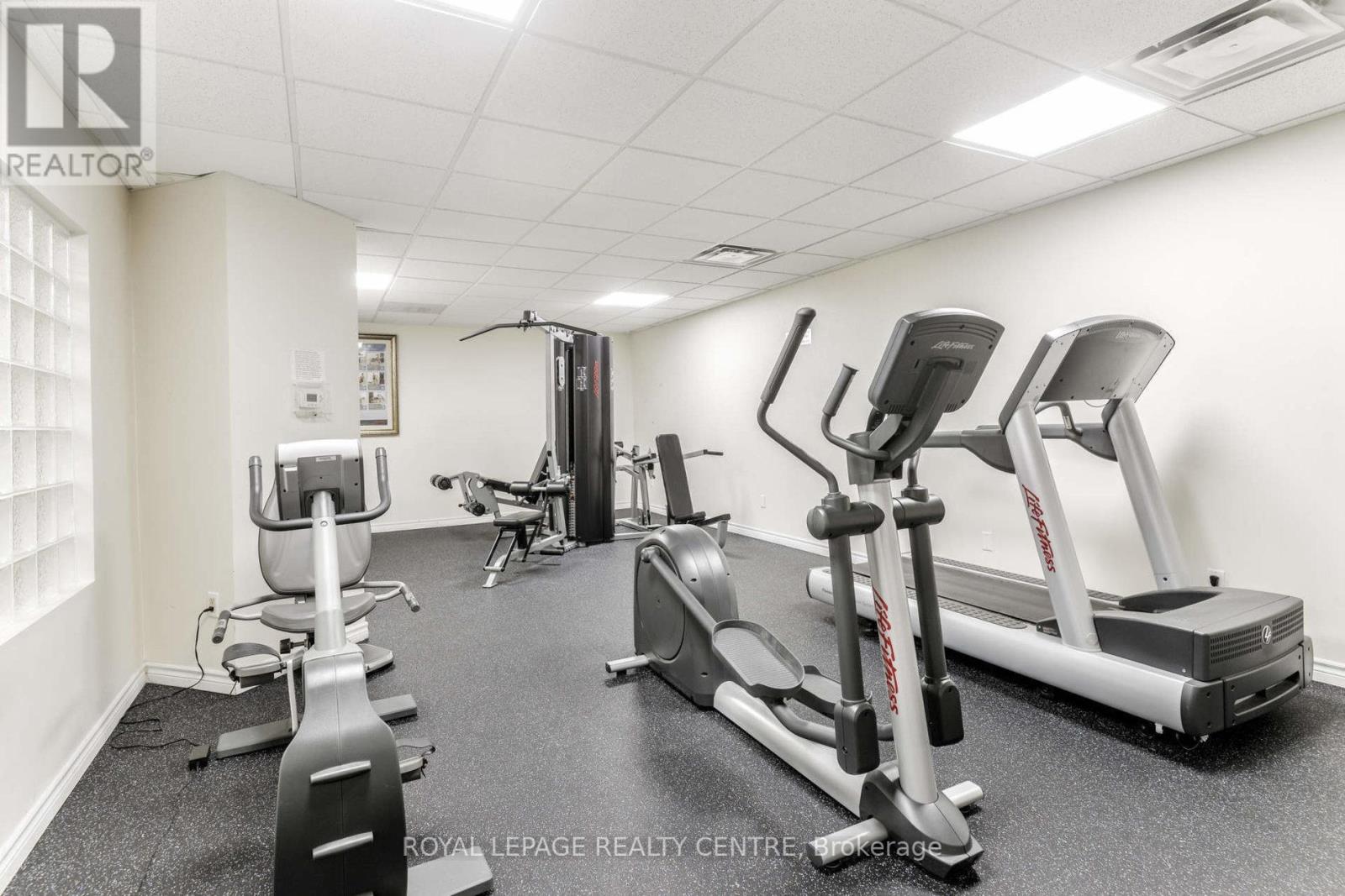 214 - 2001 Bonnymede Drive, Mississauga, Ontario  L5J 4H8 - Photo 32 - W12119104