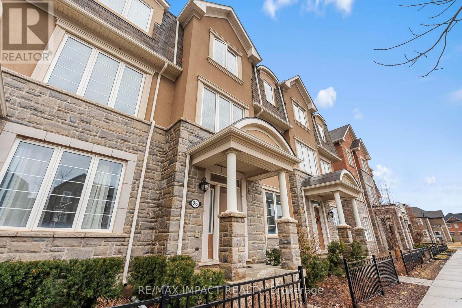 25 - 1222 ROSE WAY, Milton, Ontario
