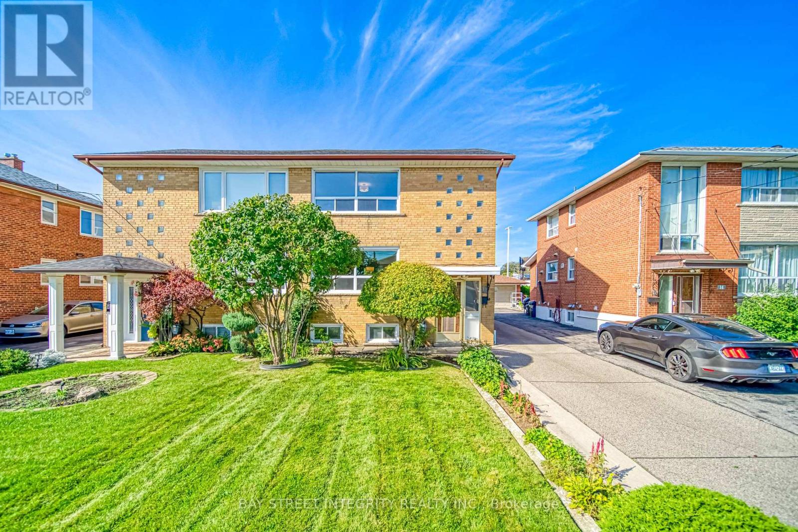 Property at 12 MARTINI DRIVE image 1