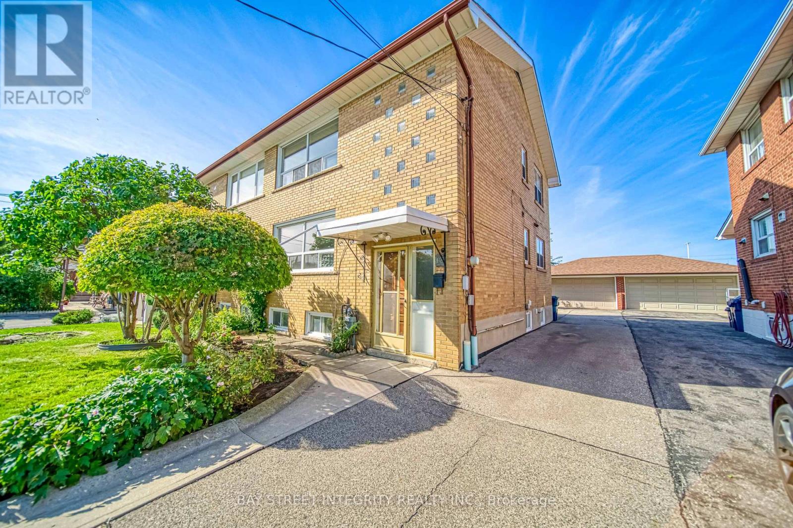 Property at 12 MARTINI DRIVE image 2
