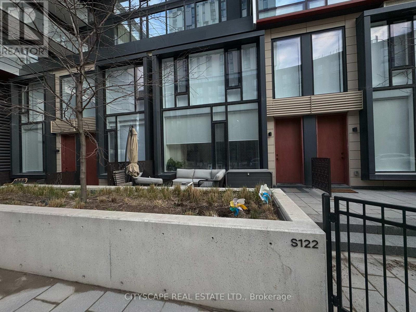 S122 - 180 Mills Street, Toronto, Ontario  M5A 0V7 - Photo 2 - C12105637