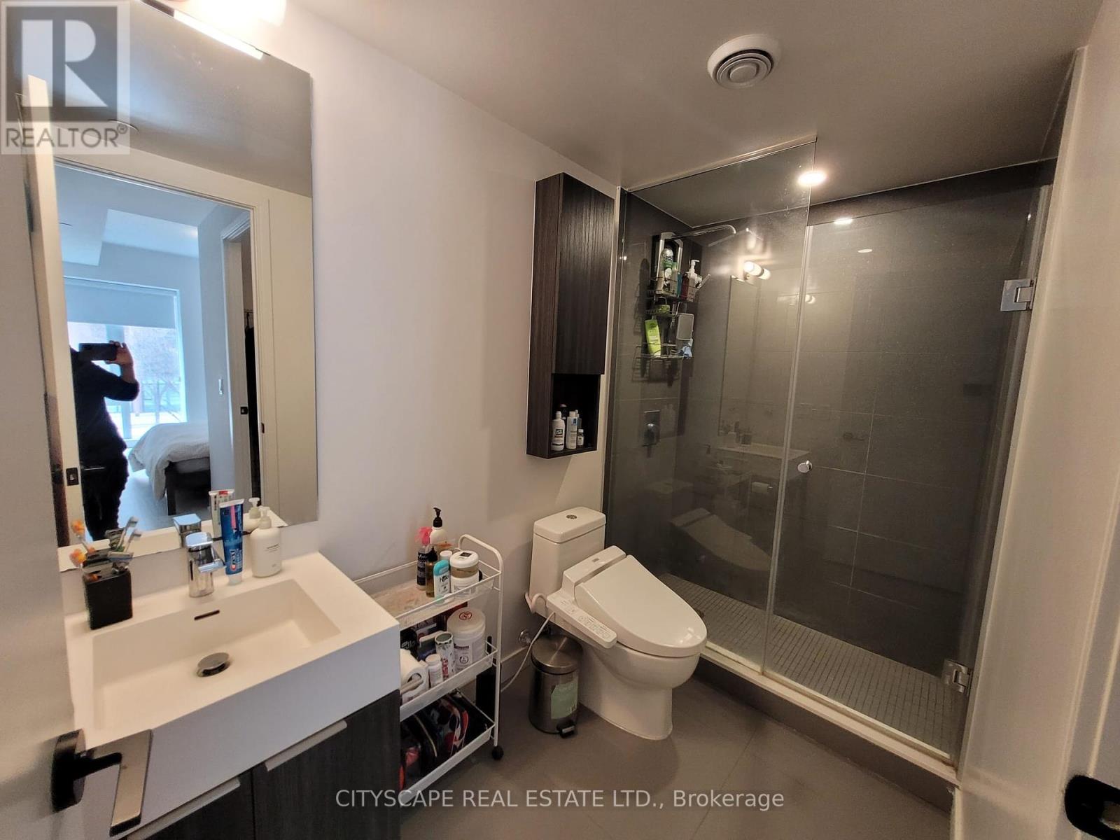 S122 - 180 Mills Street, Toronto, Ontario  M5A 0V7 - Photo 7 - C12105637