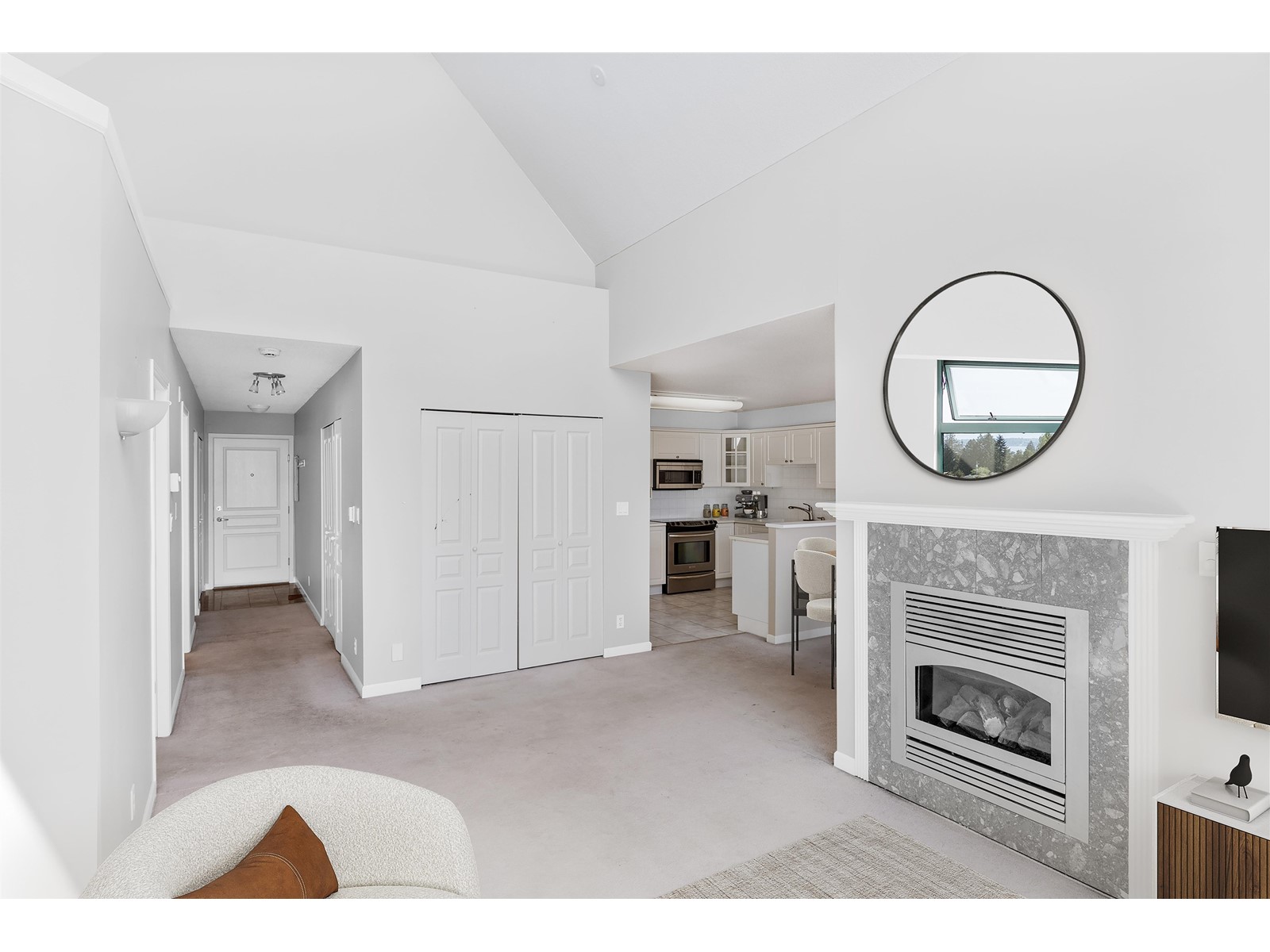 702 15466 North Bluff Road, White Rock, British Columbia  V4B 3G1 - Photo 10 - R2996599