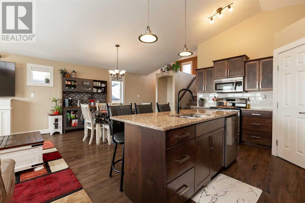 259 Mt Sundial Court W, Lethbridge, Alberta  T1J 5C3 - Photo 8 - A2216235