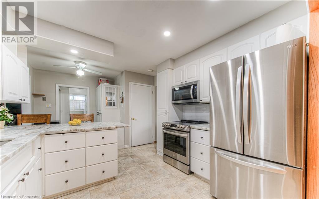 590 Manchester Road, Kitchener, Ontario  N2B 1B3 - Photo 8 - 40723642