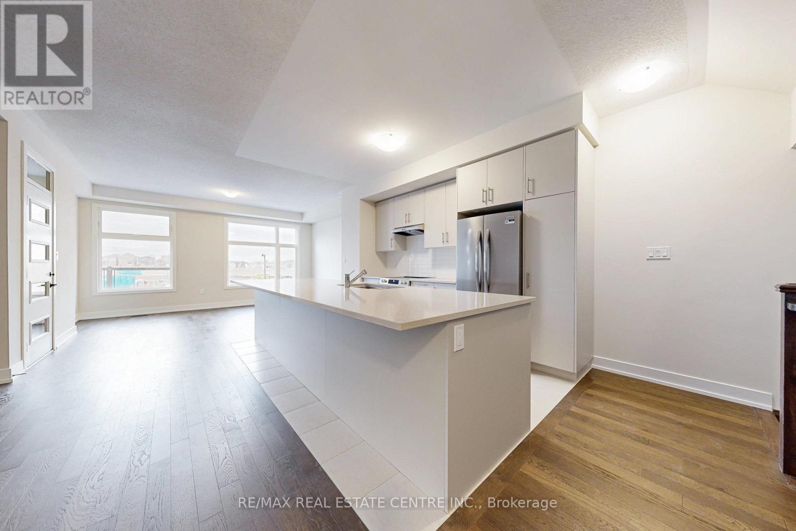 1280 Muller Lane, Oakville, Ontario  L6H 7Y8 - Photo 8 - W12100069