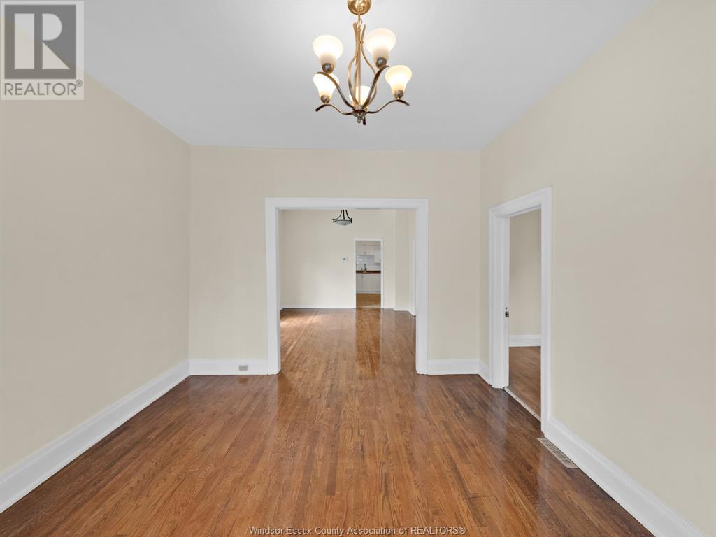 Property at 365-367 JANETTE AVENUE image 5