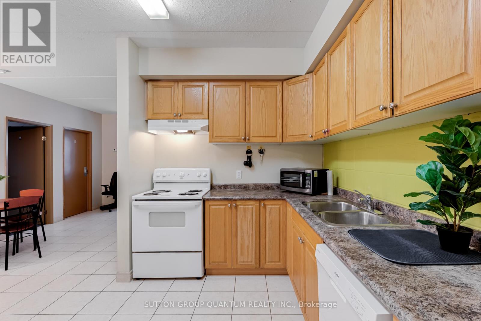 204 - 253 Lester Street, Waterloo, Ontario  N2L 3W6 - Photo 16 - X11906994