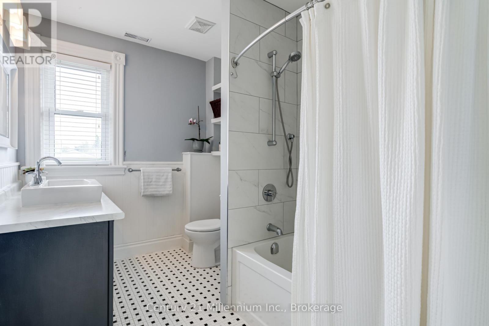 439 Birch Street, Collingwood, Ontario  L9Y 2W4 - Photo 22 - S12119285