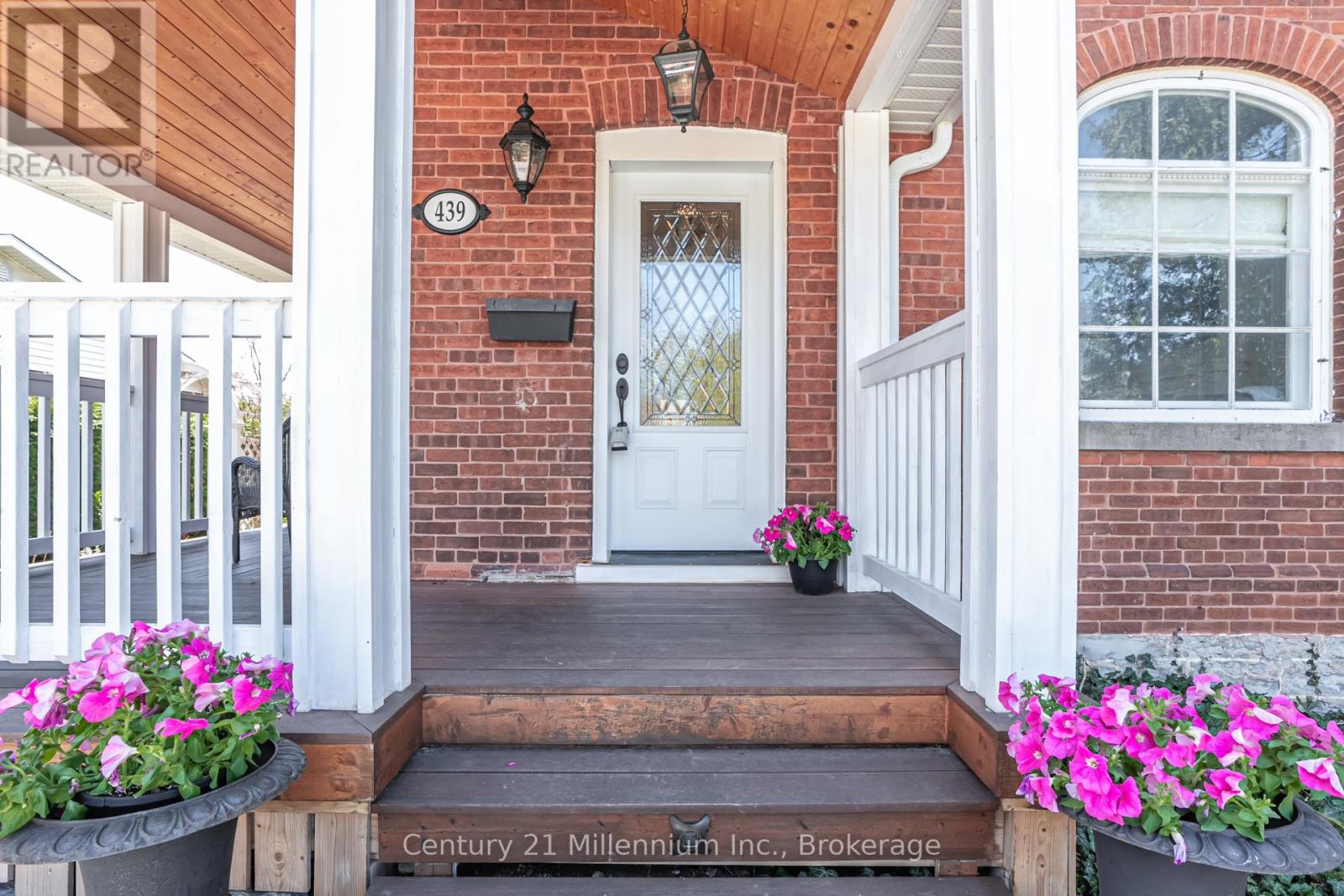 439 Birch Street, Collingwood, Ontario  L9Y 2W4 - Photo 3 - S12119285