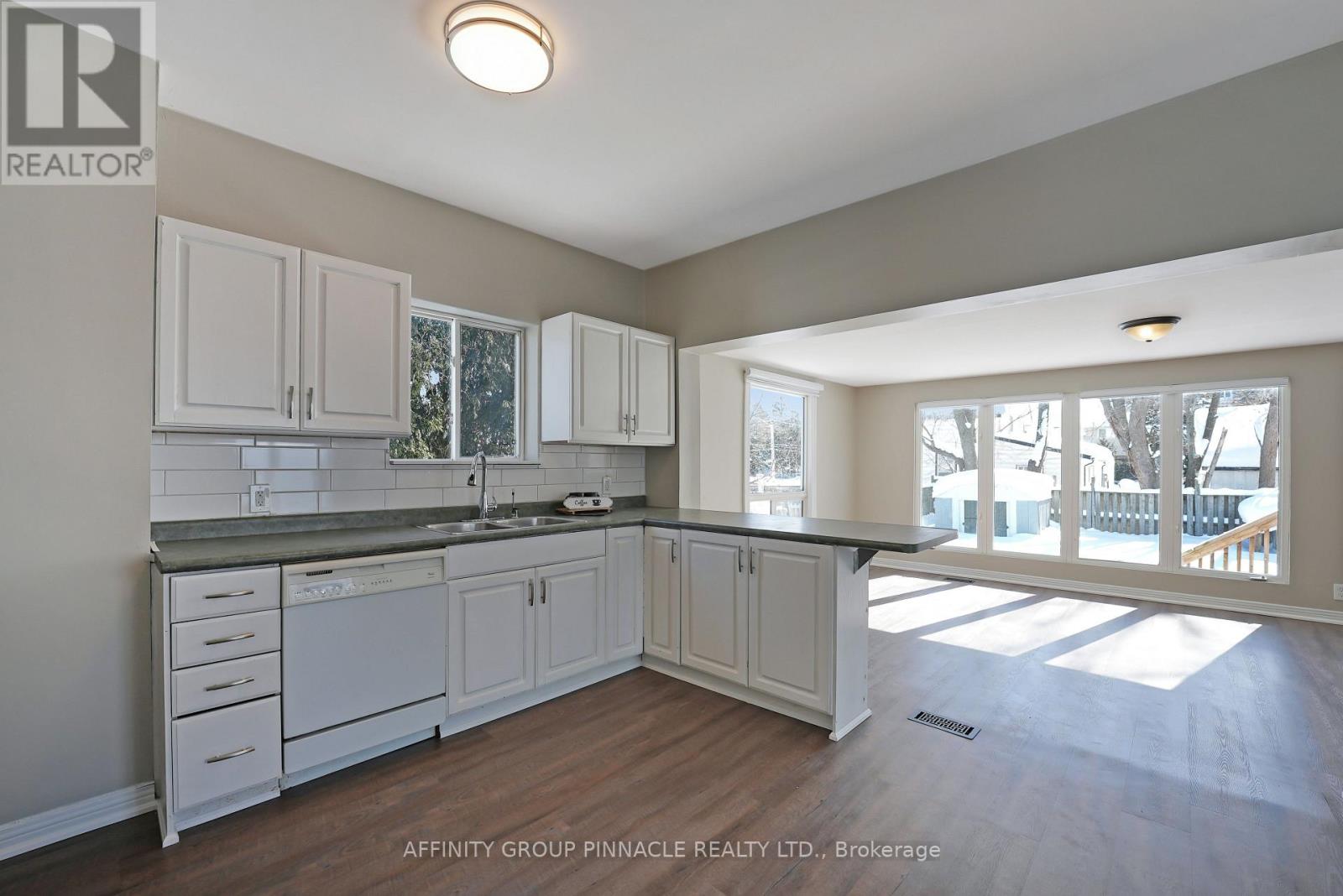 113 Durham Street W, Kawartha Lakes, Ontario  K9V 2R3 - Photo 6 - X11983324