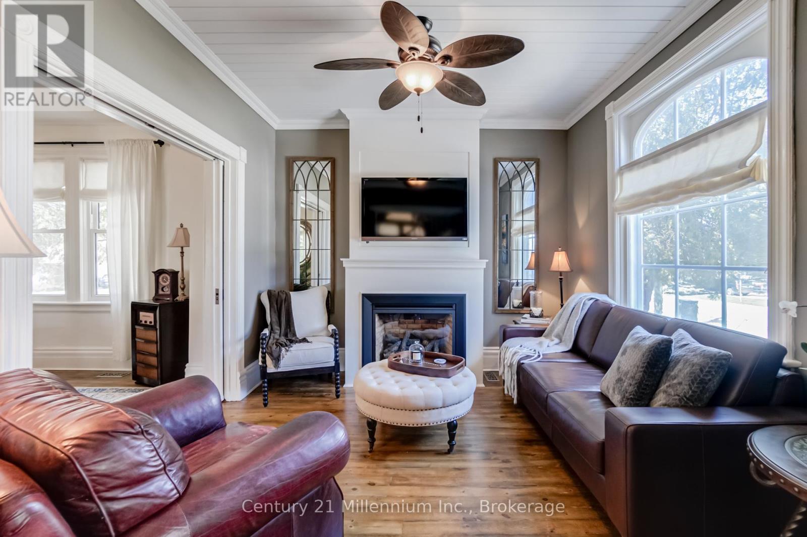439 Birch Street, Collingwood, Ontario  L9Y 2W4 - Photo 5 - S12119285