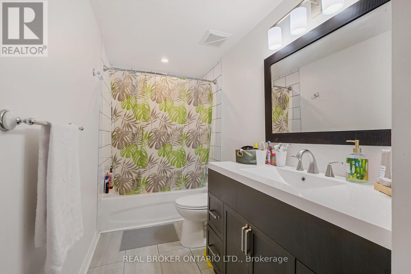 61 Pixley Private, Ottawa, Ontario  K1G 4C3 - Photo 16 - X12113252