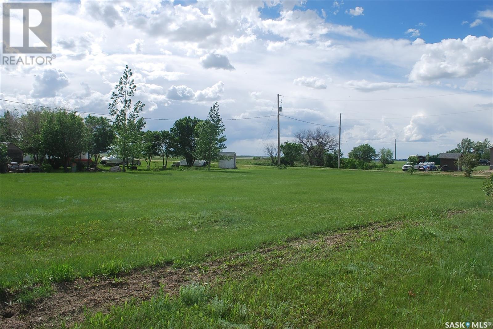 2 Douglas DRIVE, macpheat park, Saskatchewan
