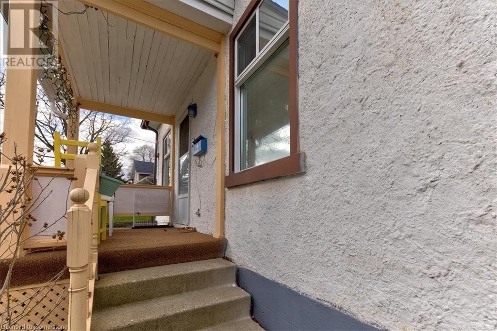 74 Lincoln Avenue, Cambridge, Ontario N1R 4W9 - Photo 4 - 40720903