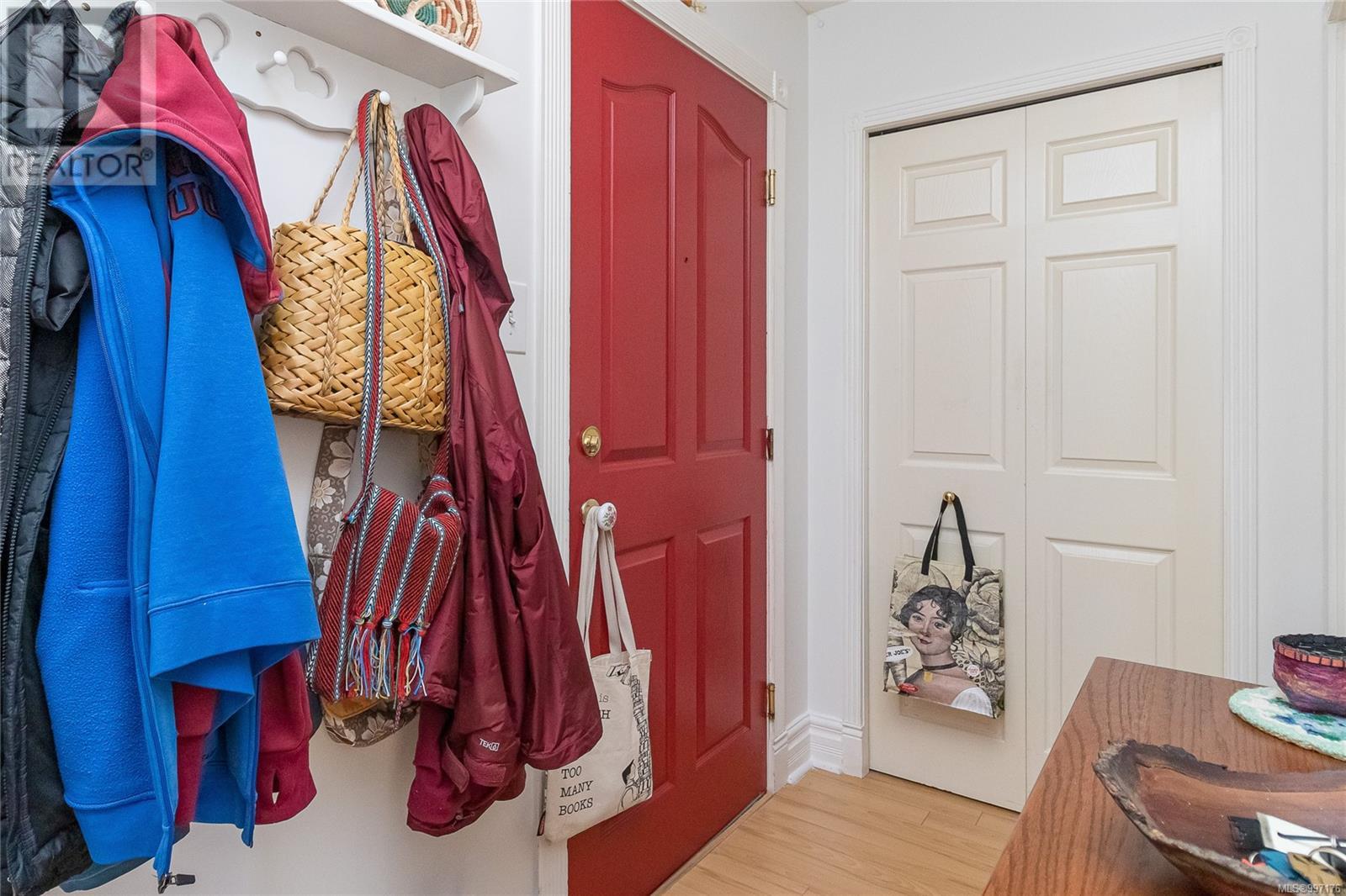 Property at 402 645 Selby St image 3