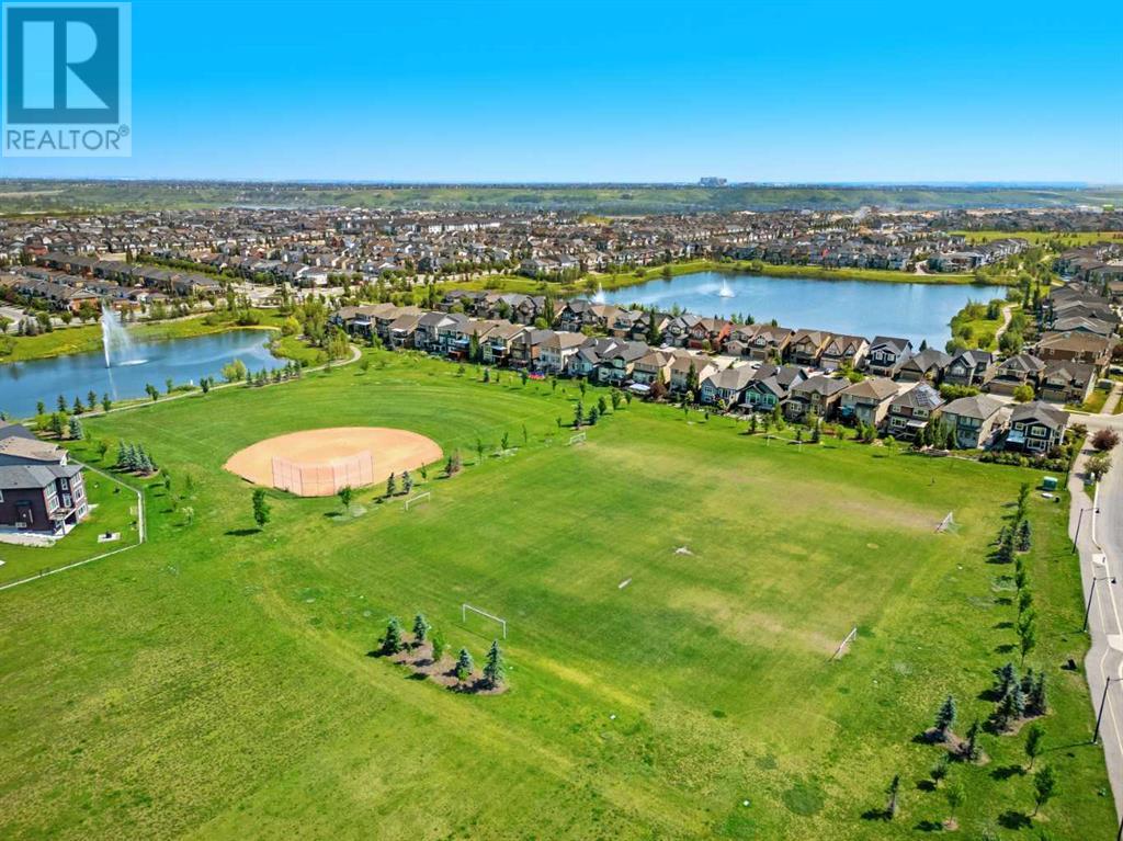 41 Legacy Path Se, Calgary, Alberta  T2X 4H9 - Photo 5 - A2209228