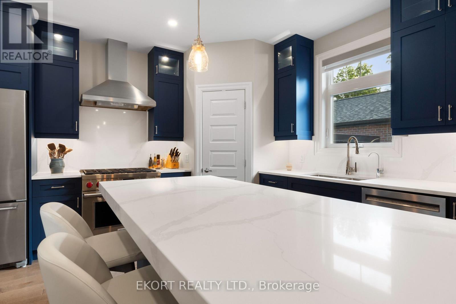 45 Bentley Crescent, Prince Edward County (Picton Ward), Ontario  K0K 2T0 - Photo 10 - X12119463