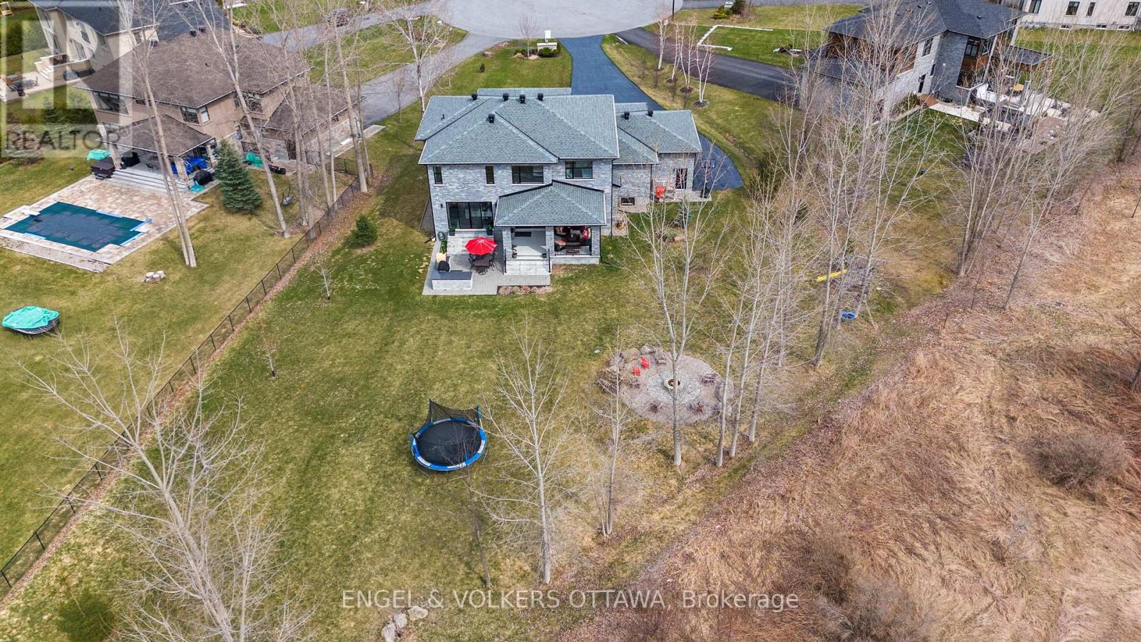 532 Leimerk Court, Ottawa, Ontario  K4M 0E3 - Photo 50 - X12119446