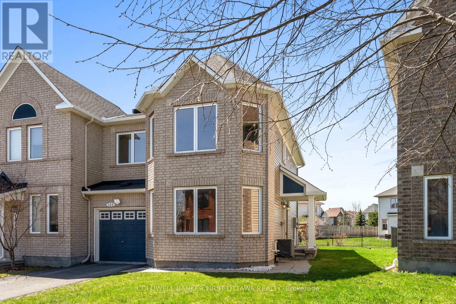 104 Dunforest Terrace, Ottawa, Ontario  K2J 3T6 - Photo 3 - X12119481