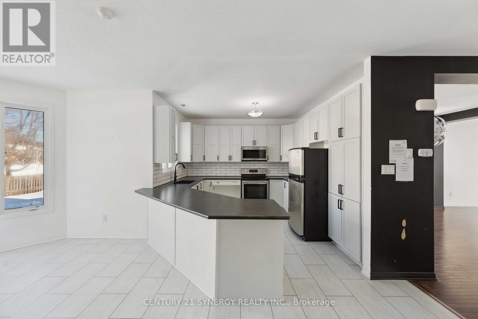 59 Baywood Drive, Ottawa, Ontario  K2S 2H5 - Photo 9 - X12119502