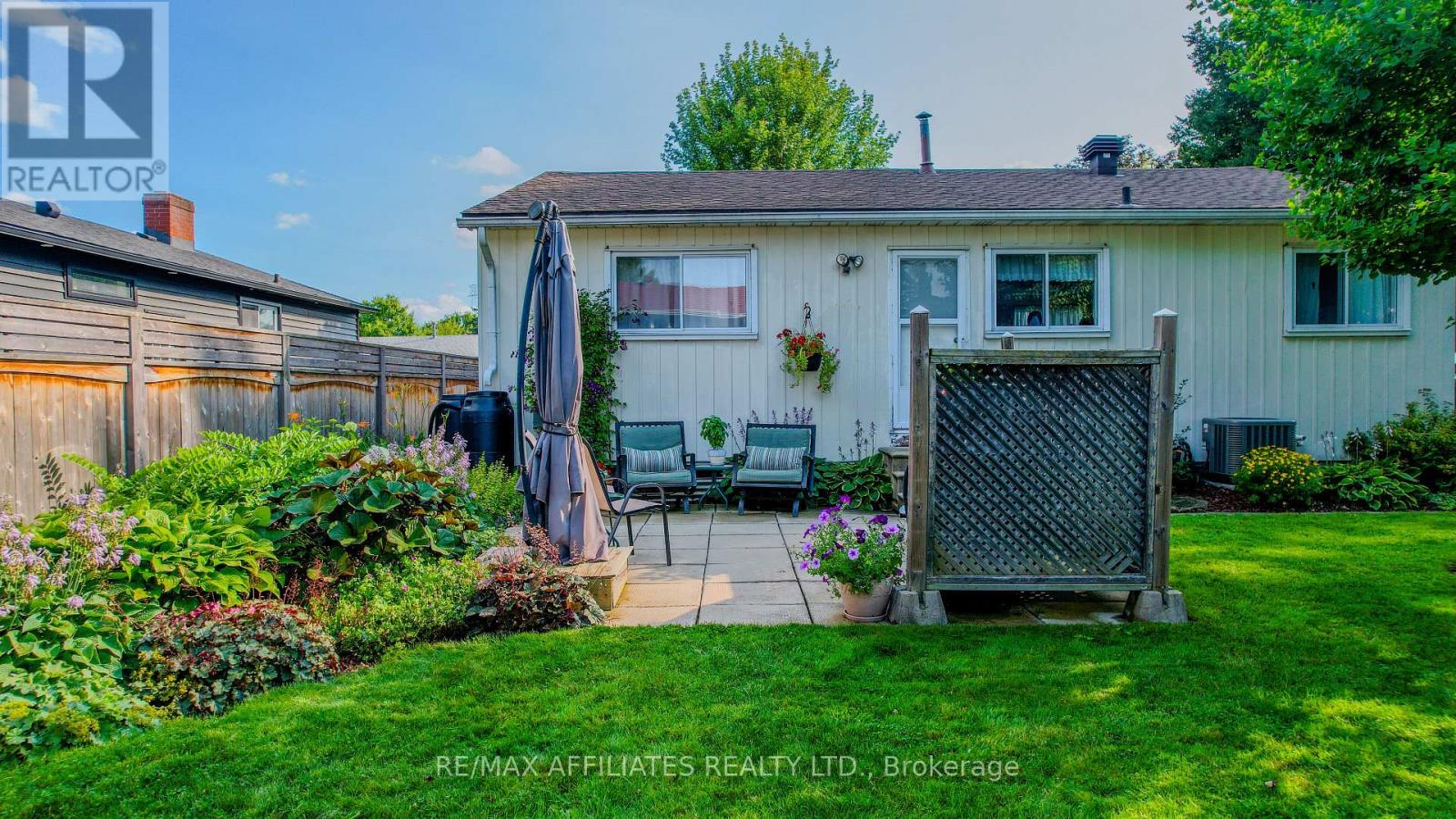 17 Uxbridge Crescent, Ottawa, Ontario  K2L 1P6 - Photo 35 - X12119575