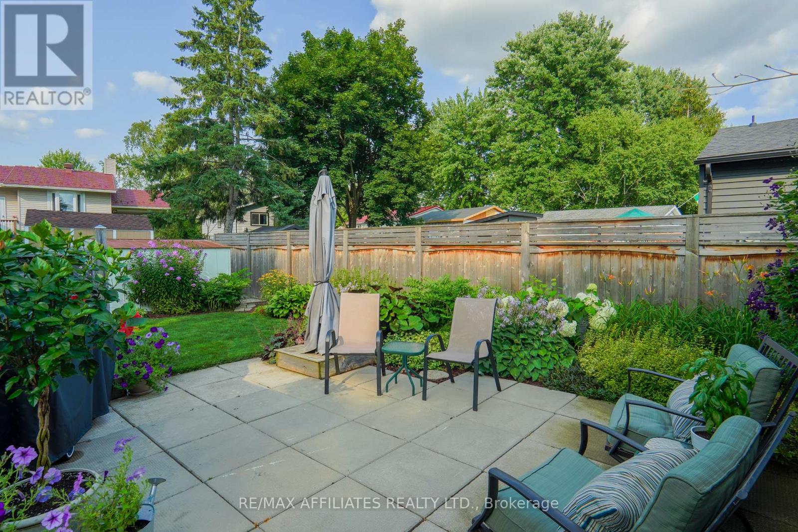 17 Uxbridge Crescent, Ottawa, Ontario  K2L 1P6 - Photo 37 - X12119575