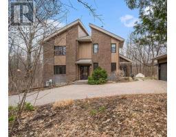 108 MOHILL CRESCENT, Ottawa, Ontario