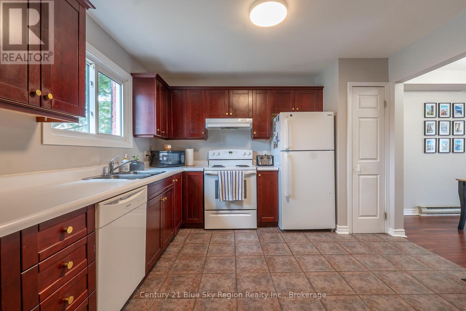 44 Nancy Drive, North Bay (College Heights), Ontario  P1B 9M1 - Photo 15 - X12119519