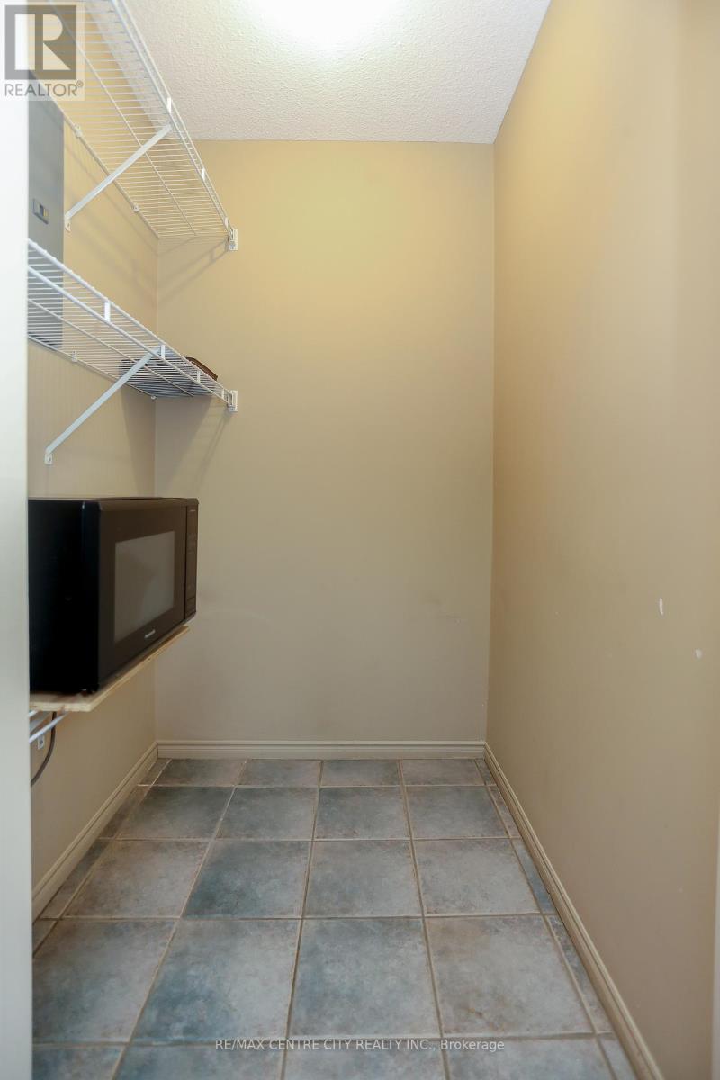 308 - 440 Wellington Street, St. Thomas, Ontario  N5R 5X5 - Photo 27 - X12119441