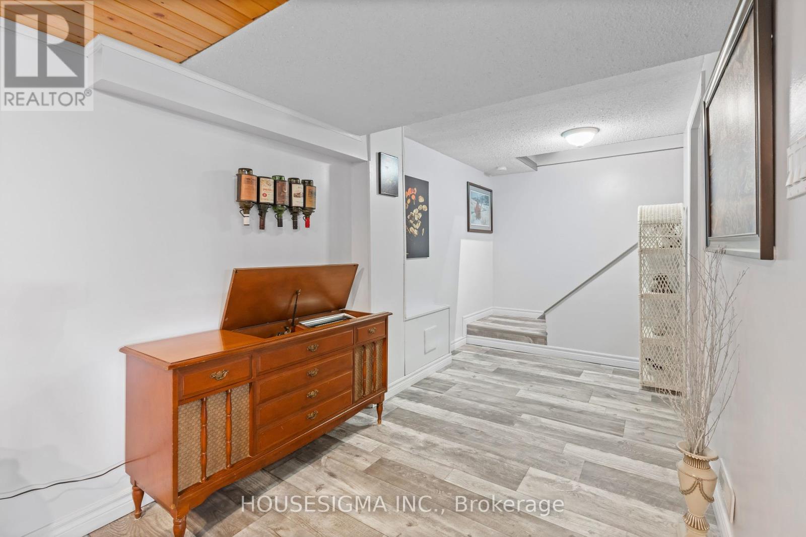19 Dalewood Drive, St. Thomas, Ontario  N5P 3H8 - Photo 30 - X12119534