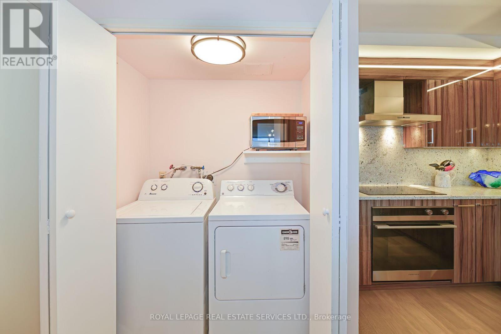 1703 - 110 Bloor Street W, Toronto, Ontario  M5S 2W7 - Photo 12 - C12119279