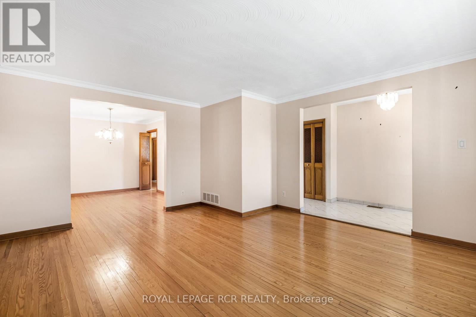 38 Scarden Avenue, Toronto (Tam O'shanter-Sullivan), Ontario  M1T 1W1 - Photo 11 - E12119320