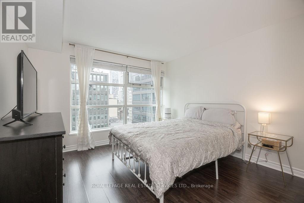 1503 - 50 Lombard Street, Toronto, Ontario  M5C 2X4 - Photo 18 - C12118460