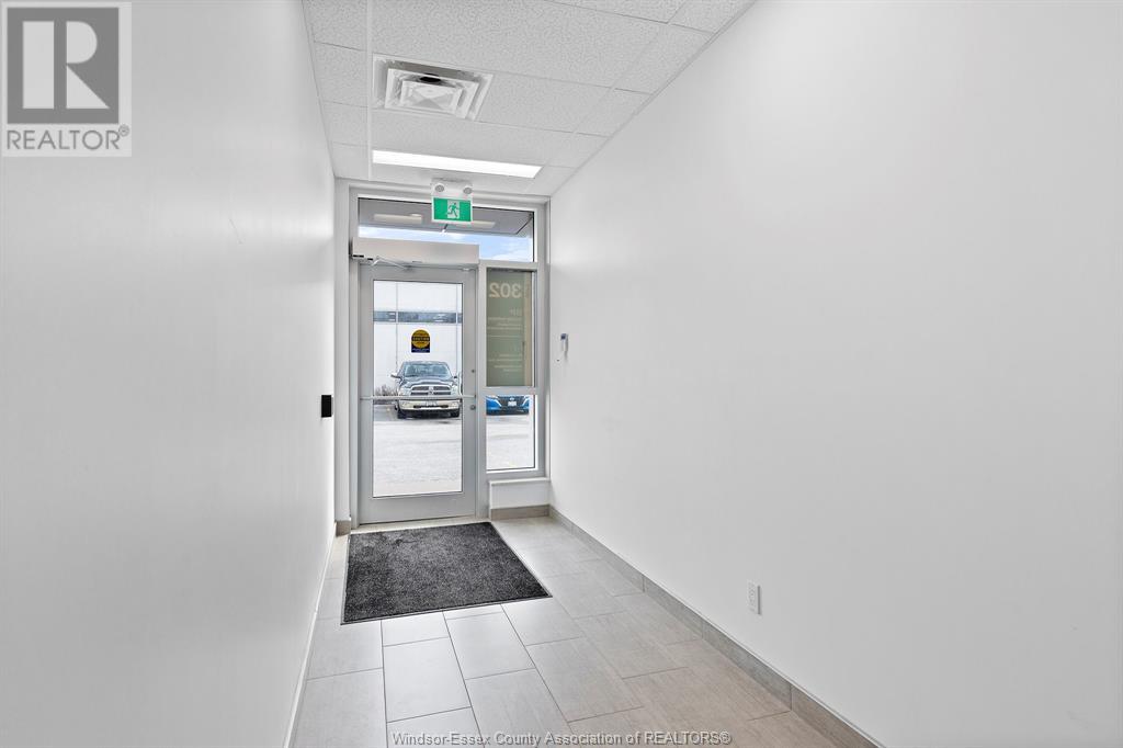 180 Eugenie Street West Unit# 302, Windsor, Ontario  N8X 2X6 - Photo 5 - 25010947