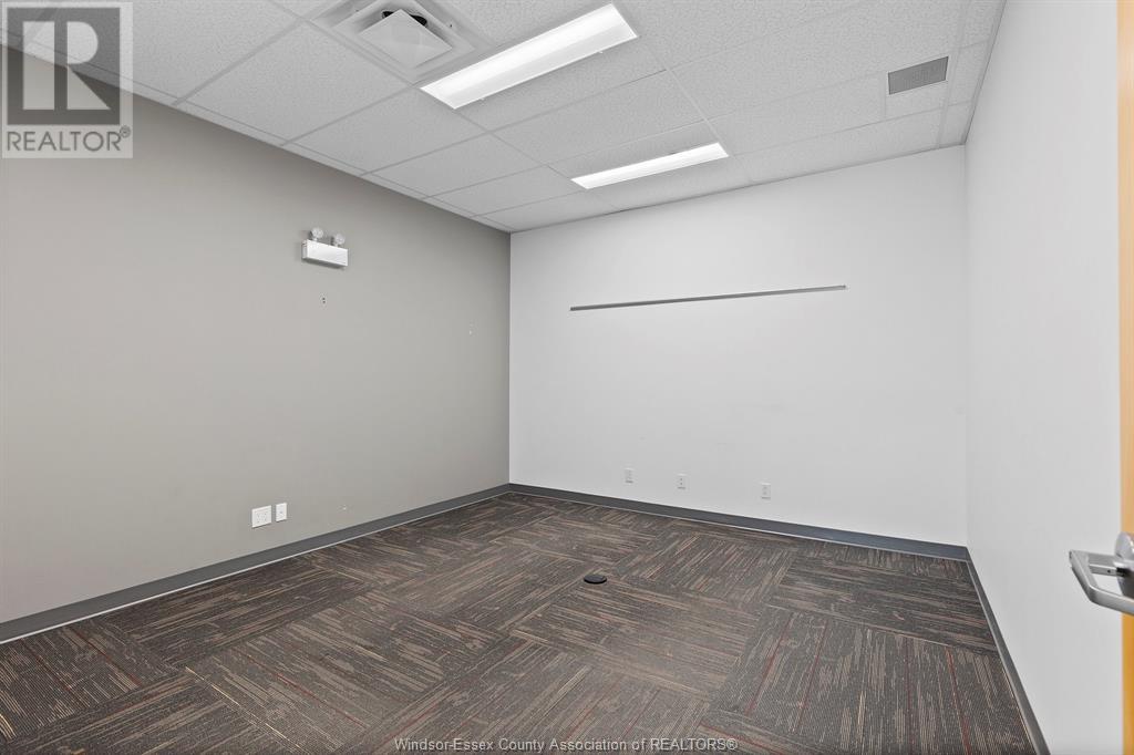 180 Eugenie Street West Unit# 302, Windsor, Ontario  N8X 2X6 - Photo 6 - 25010947