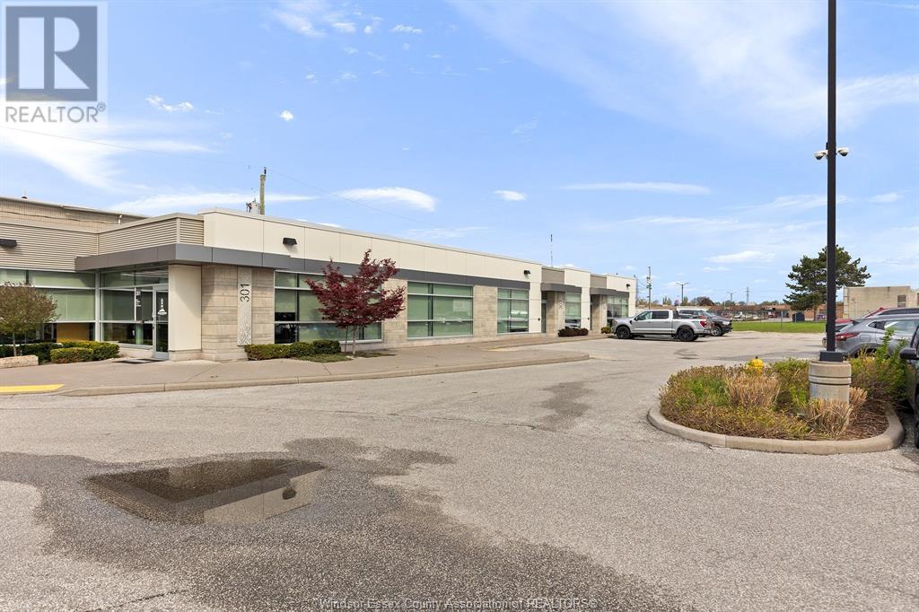 180 Eugenie Street West Unit# 302, Windsor, Ontario  N8X 2X6 - Photo 4 - 25010947