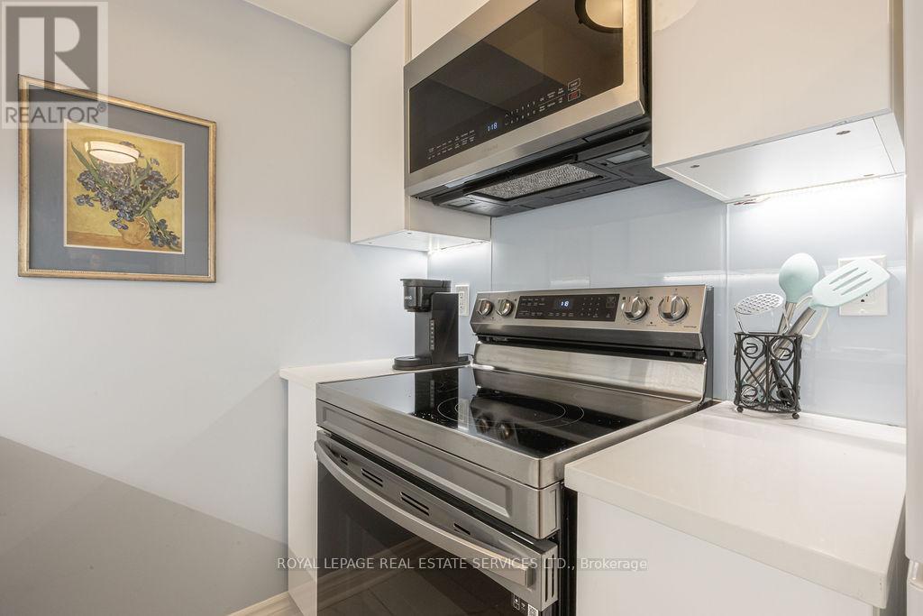 1503 - 50 Lombard Street, Toronto, Ontario  M5C 2X4 - Photo 7 - C12118460