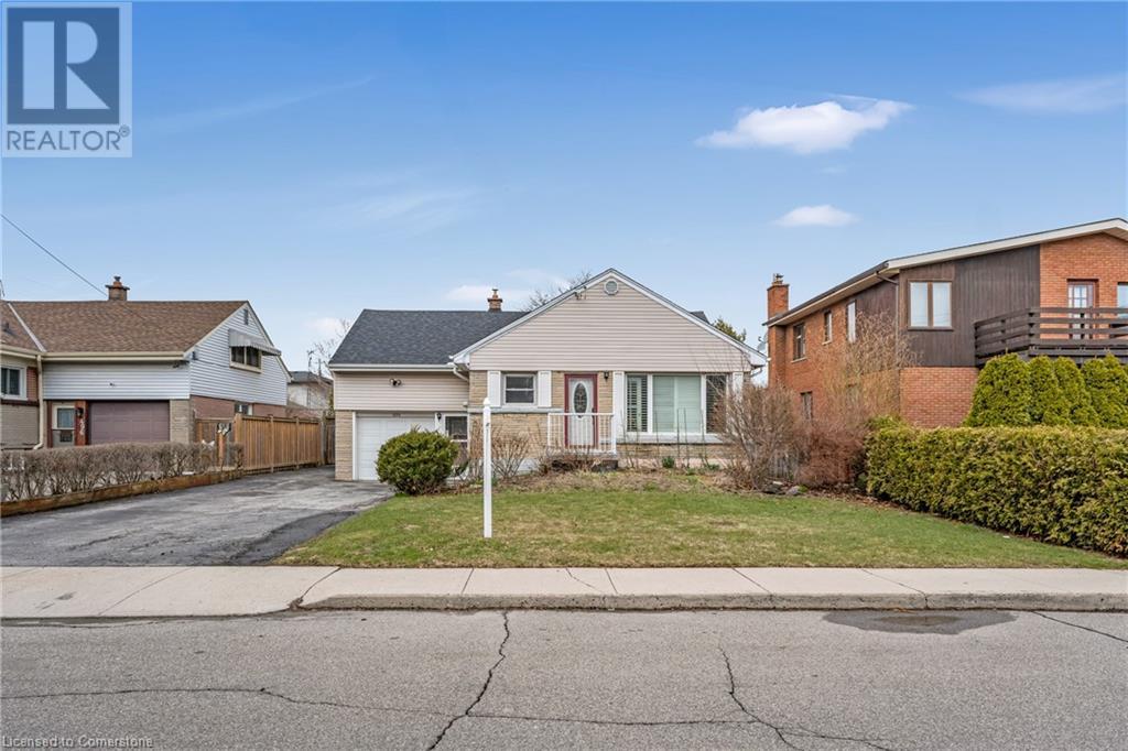 494 East 37th Street, Hamilton, Ontario  L8V 4B9 - Photo 3 - 40717020