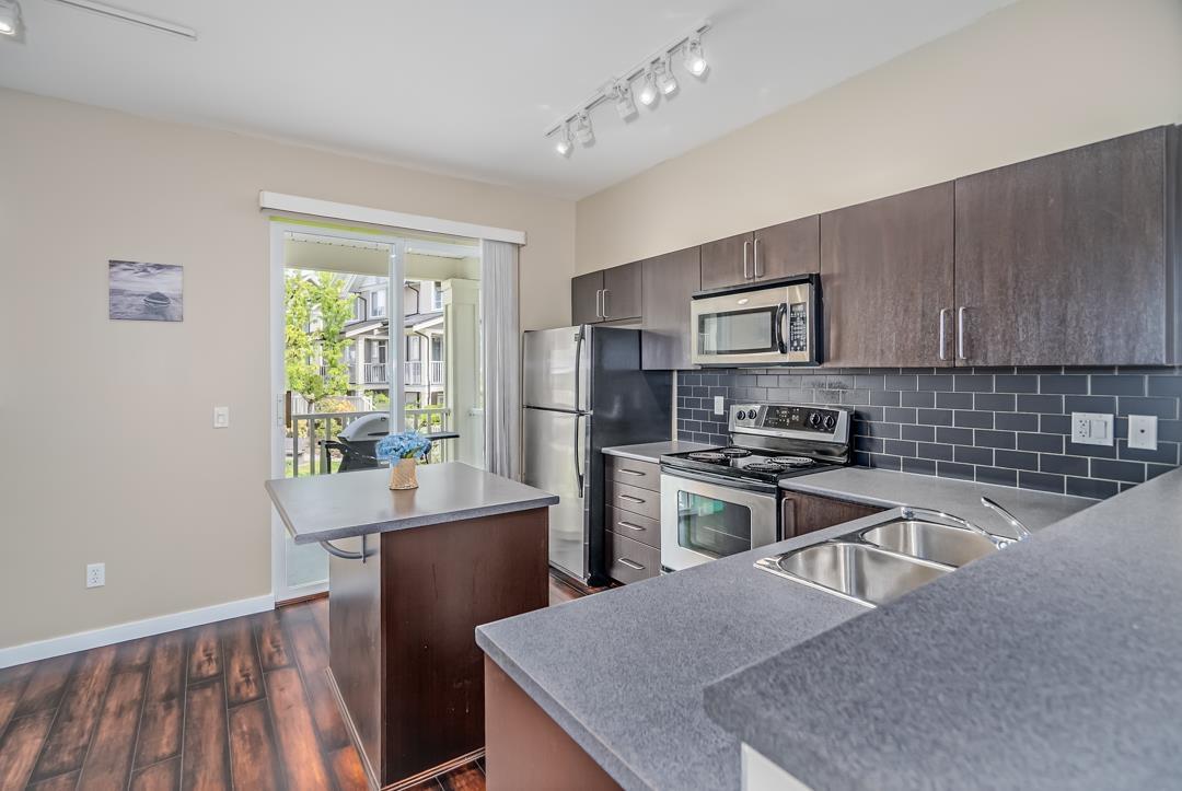 37 6575 192 Street, Surrey, British Columbia  V4N 5T8 - Photo 4 - R2996400