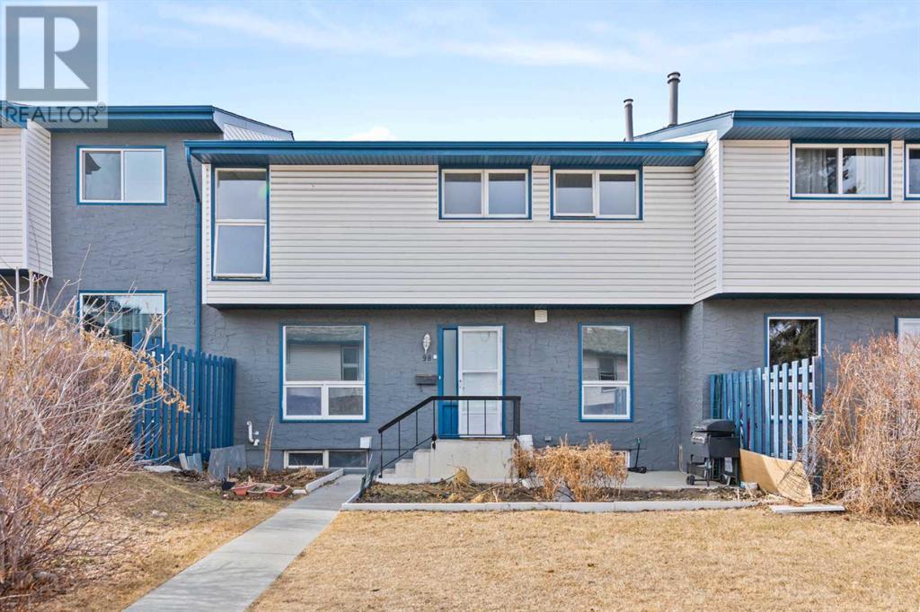 Property at 98, 6440 4 Street image 2