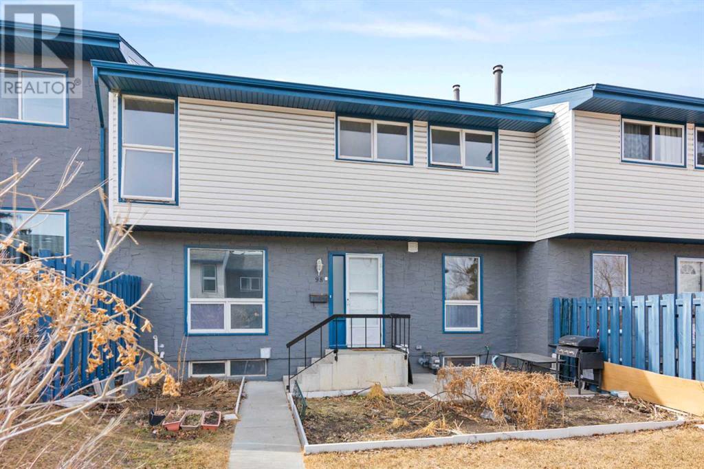 98, 6440 4 Street, Calgary, Alberta  T2K 1B8 - Photo 1 - A2201203