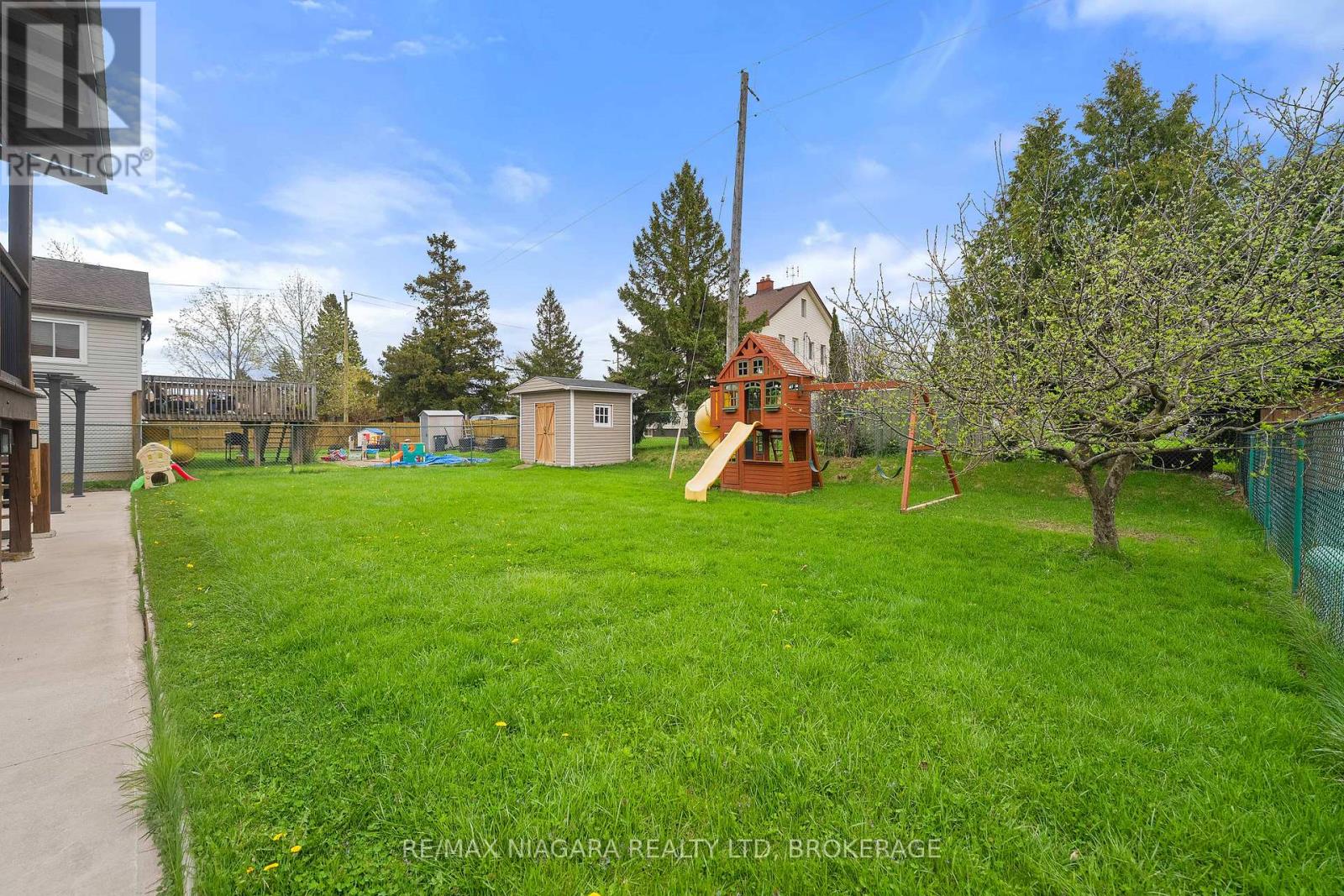 8 Windle Village Crescent, Thorold (Allanburg/thorold South), Ontario  L2V 4Z6 - Photo 34 - X12119504