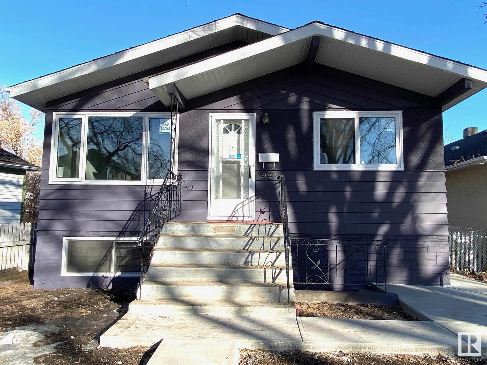 Property at 12023 93 ST NW image 3