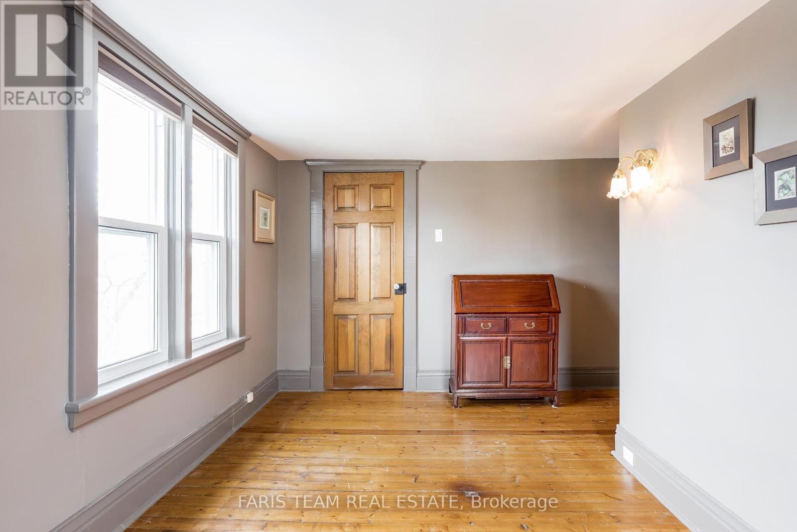 20370 Leslie Street, East Gwillimbury (Queensville), Ontario  L0G 1R0 - Photo 14 - N12119386